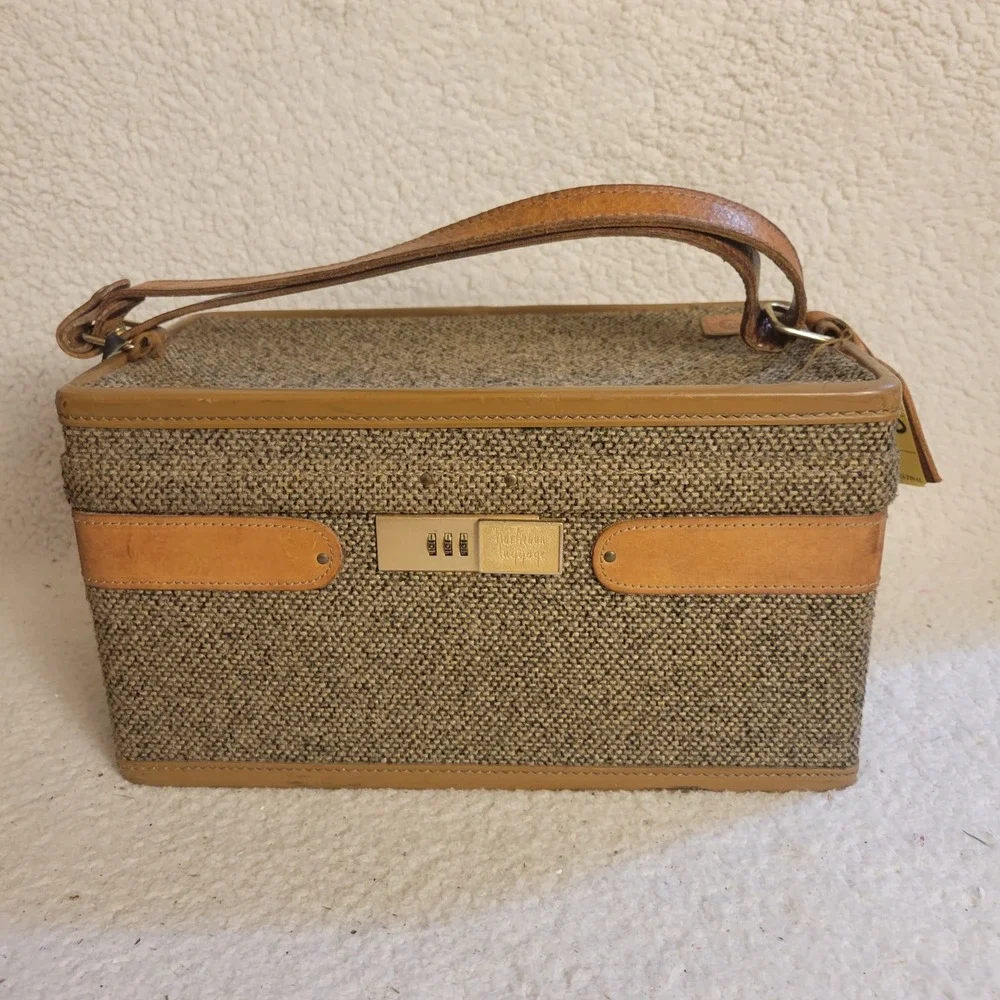 Vintage Hartmann Tweed Belting Leather Train Case Vanity Makeup Box Tan Brown